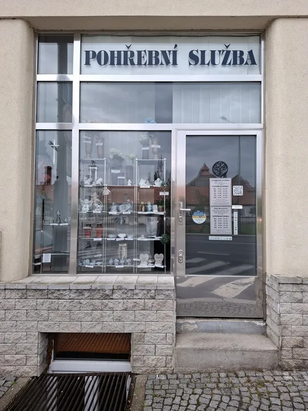Kancelář pohřební služba smuteční vazba